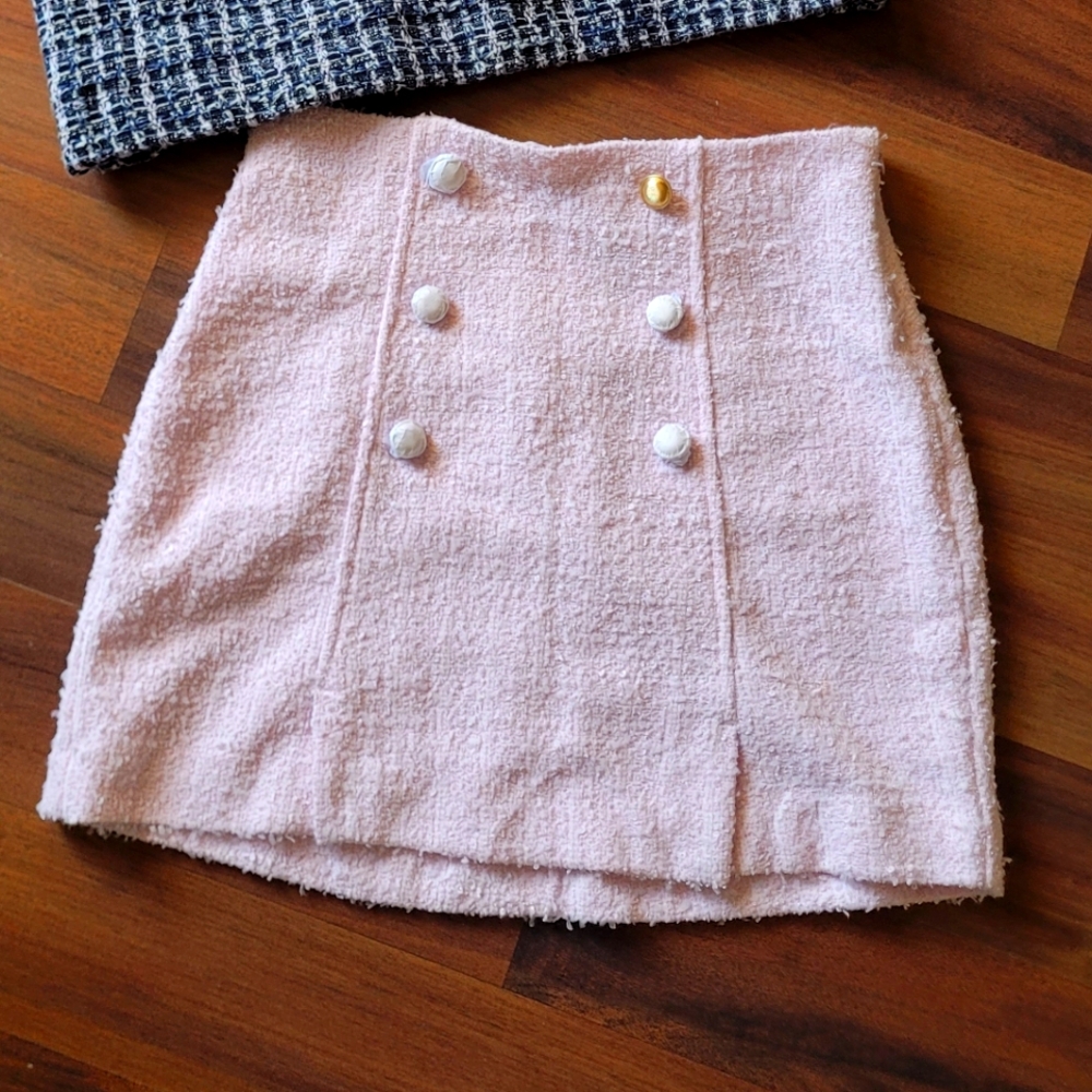 Tweed pink skirt NWT